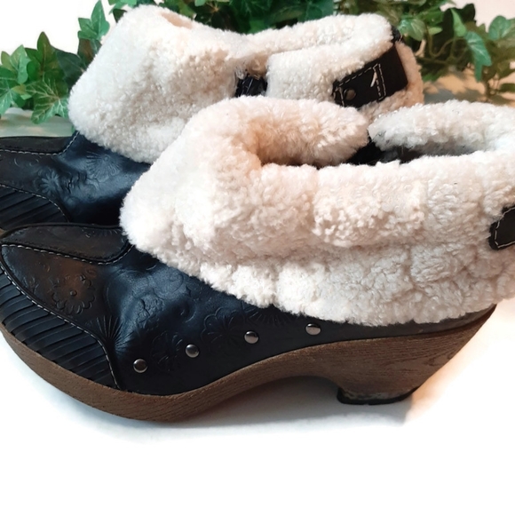 JAMBU "HOLLAND" leather and sherpa NWOT clog shooties with side zipper - Picture 4 of 6